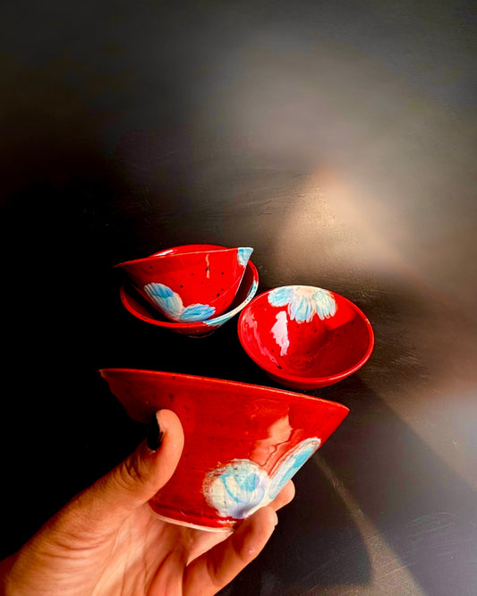 RED FLOWERY BOWLS