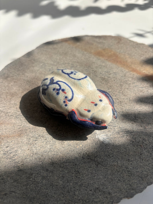 SMALL BEETLE SCULPTURES